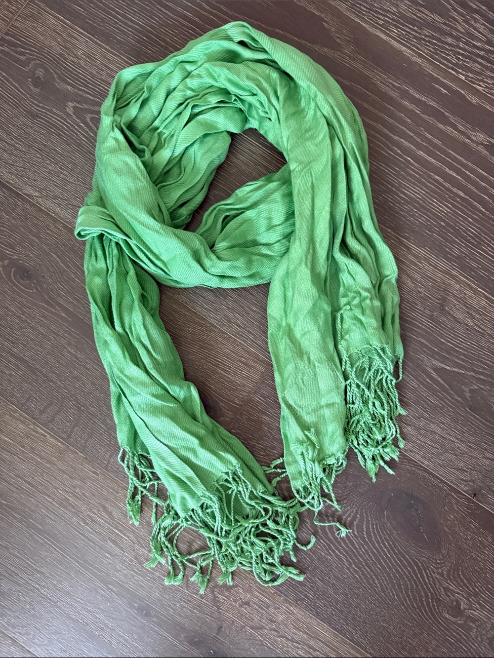 Pashmina Light Lime Green Women's Fringe Soft Cozy Scarf 30”x 34”.